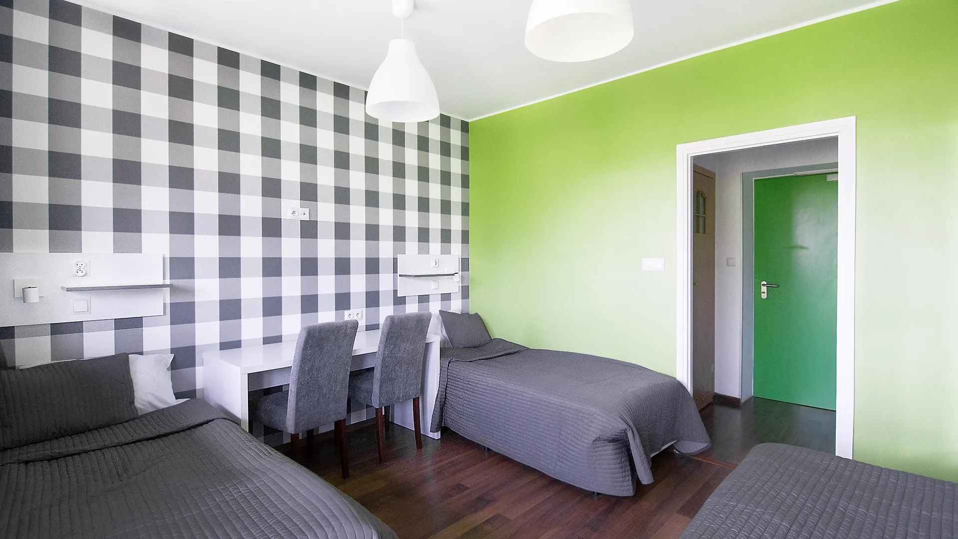 Tatamka Hostel Warschau 0*,  Polen